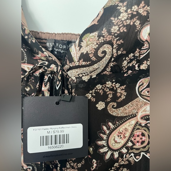 Dress Forum Paisley Long Sleeve Dress with Ruffled Hem NWT - Picture 3 of 6